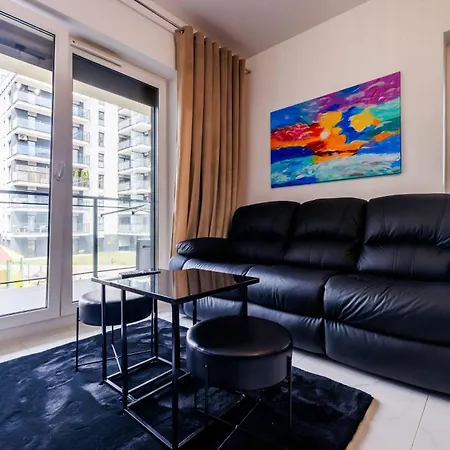 Luxury With Bath- Centre, Free Parking Apartment *