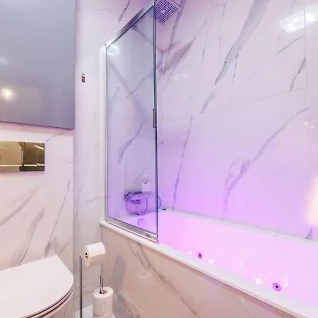 Luxury With Bath- Centre, Free Parking * Rzeszow