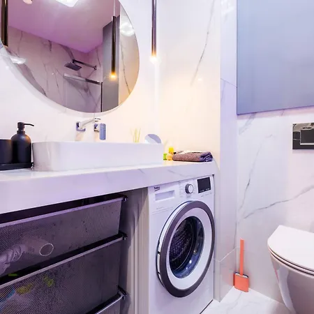 Luxury With Bath- Centre, Free Parking Apartment Rzeszow