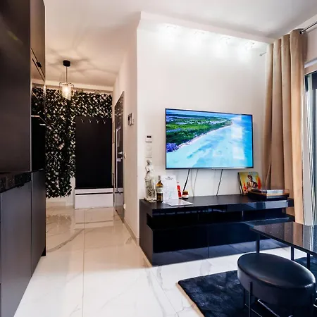 Apartment Luxury With Bath- Centre, Free Parking *