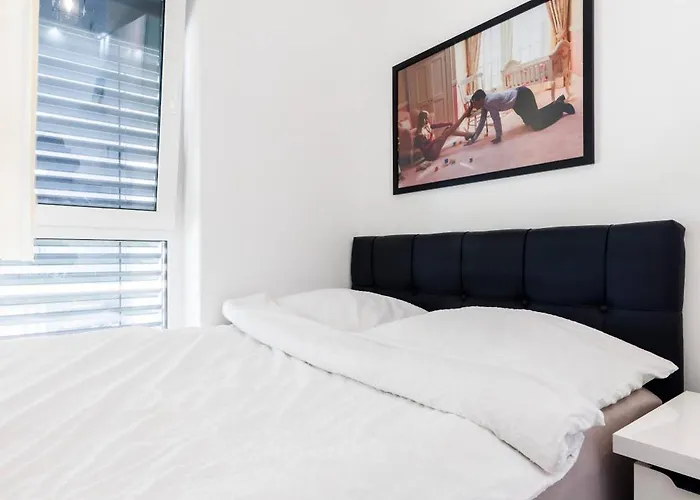 Lägenhet Luxury With Bath- Centre, Free Parking By Staynest