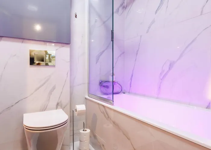 Lägenhet Luxury With Bath- Centre, Free Parking By Staynest Rzeszów