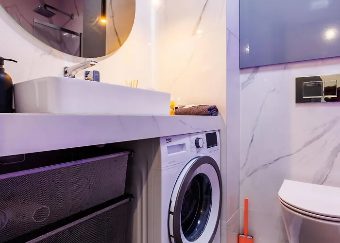 Luxury With Bath- Centre, Free Parking By Staynest Apartment Rzeszow