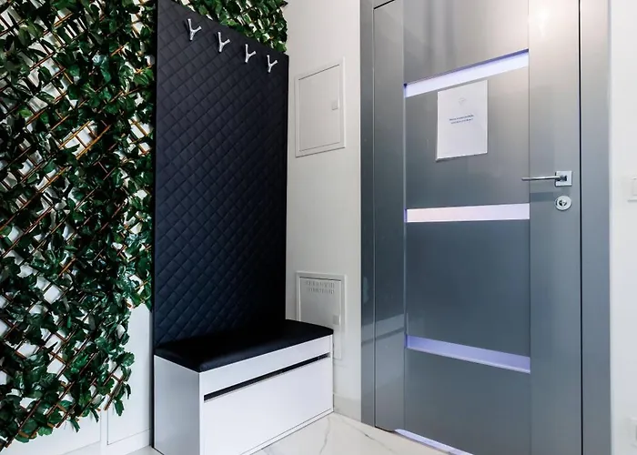 Luxury With Bath- Centre, Free Parking By Staynest Apartment